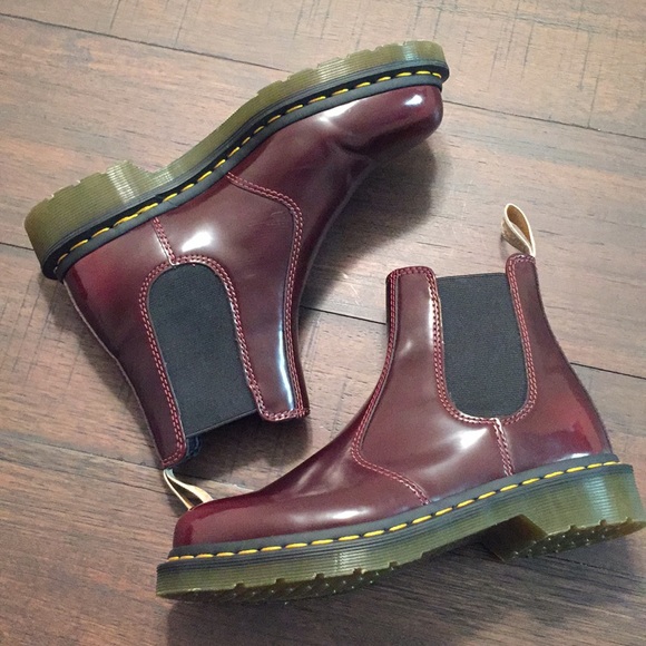 vegan 2976 chelsea boots cherry